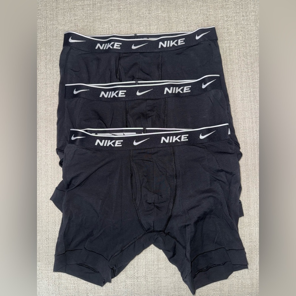 Nike Men’s Dri-Fit Boxer Briefs Set of 3